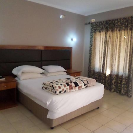 The View Lodge Victoria Falls Luaran gambar